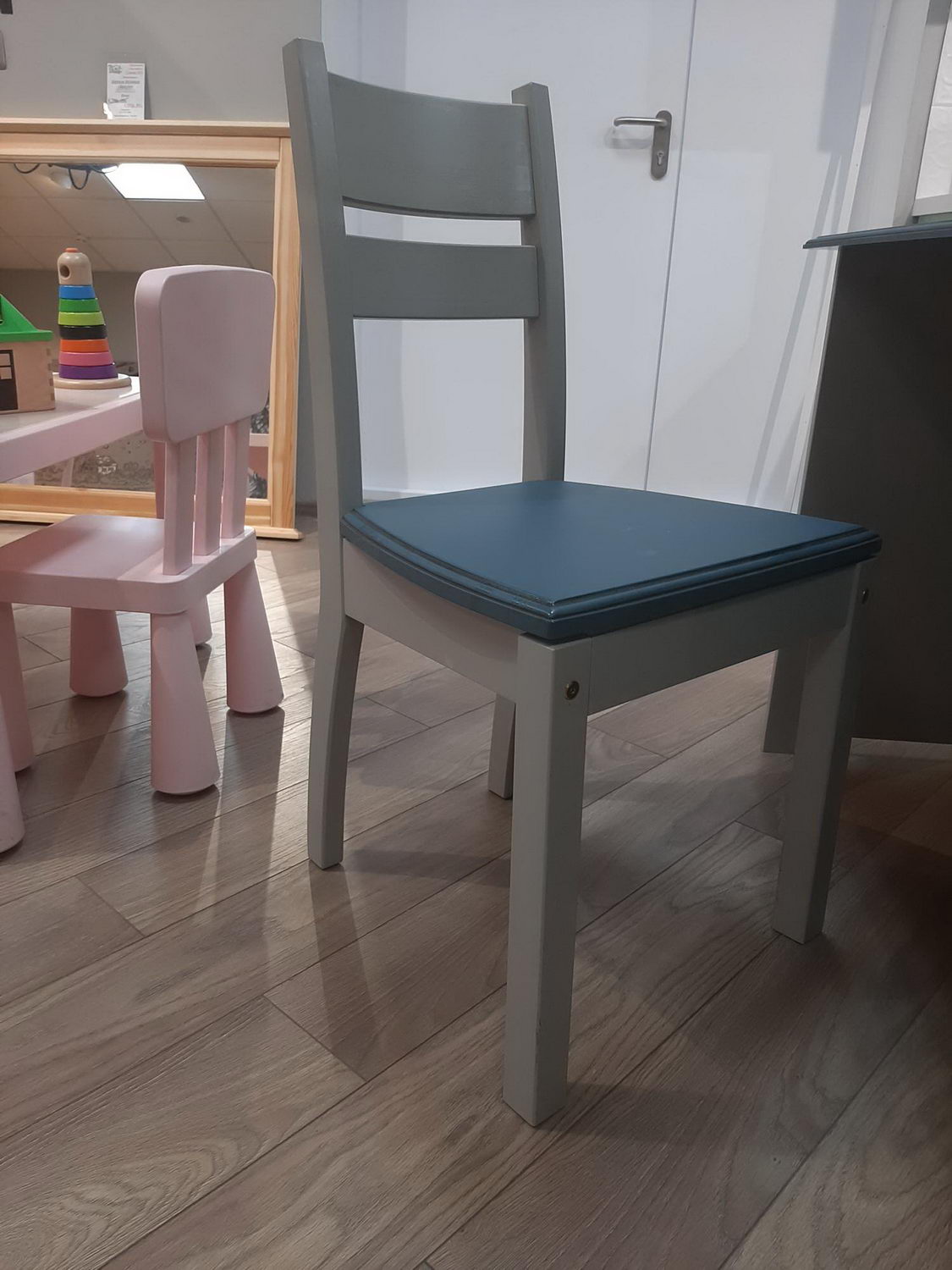 Стул из массива Дания