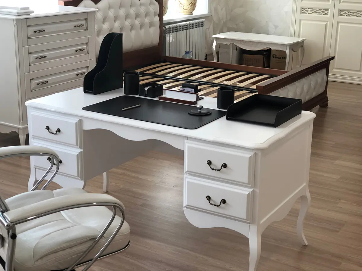 Стол Авиньон кабинетный