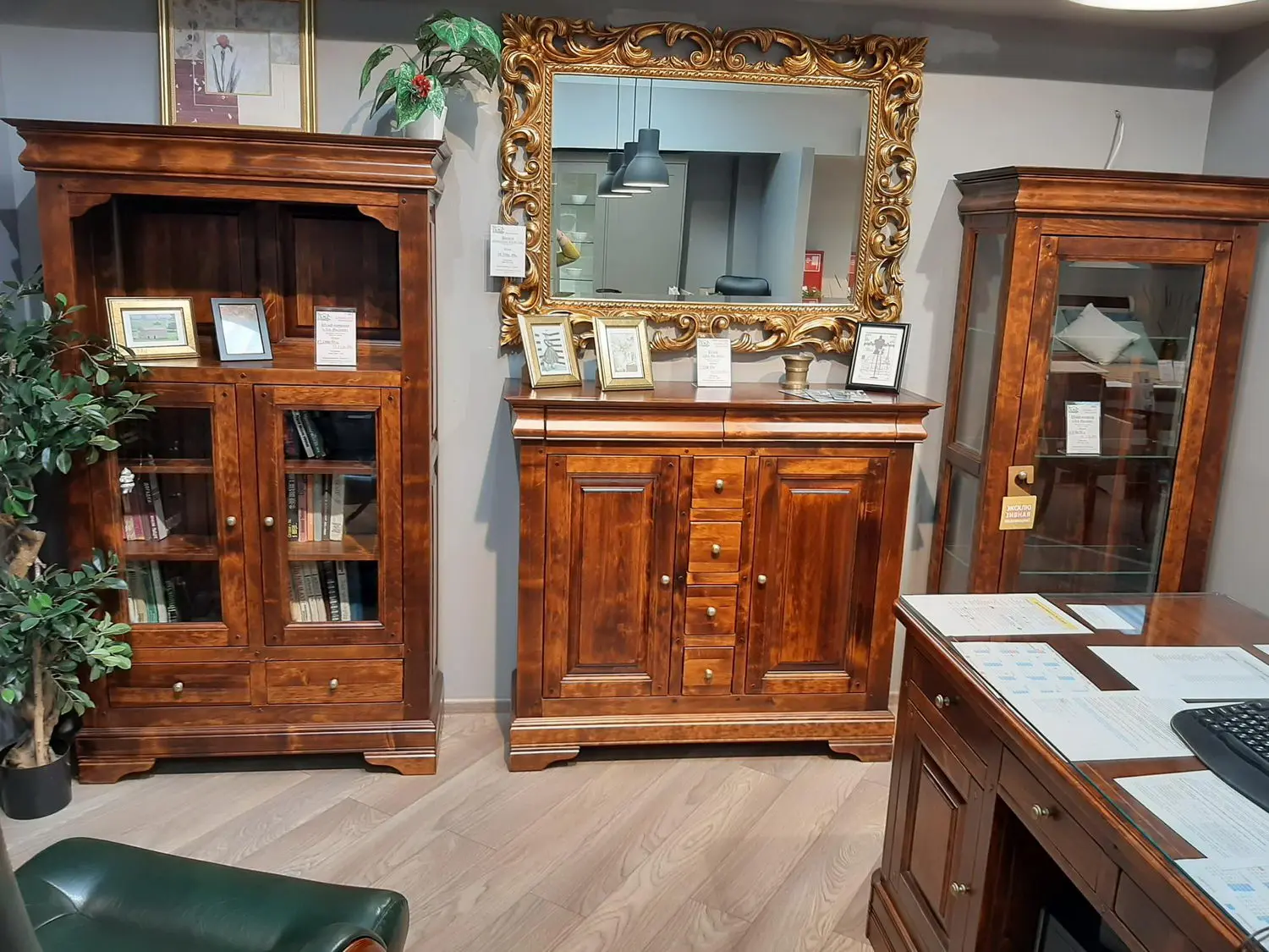 Комод с 4 ящиками из дуба Луи Филипп ОВ 06 (массив)