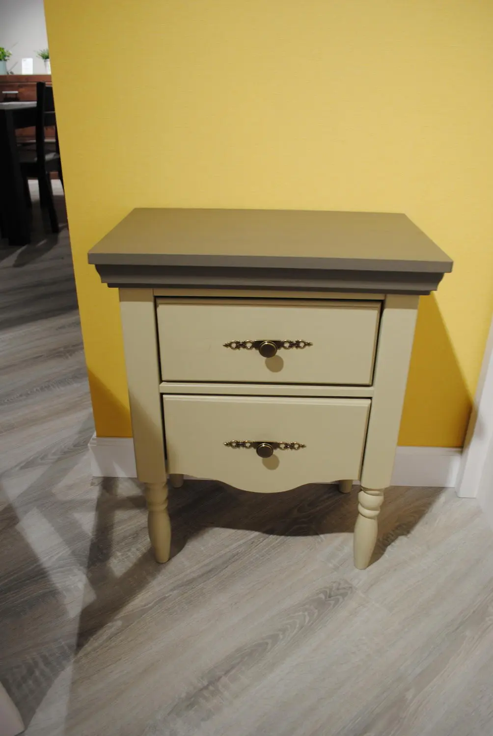 Тумба прикроватная из массива сосны Бьерт 1-52 сосна