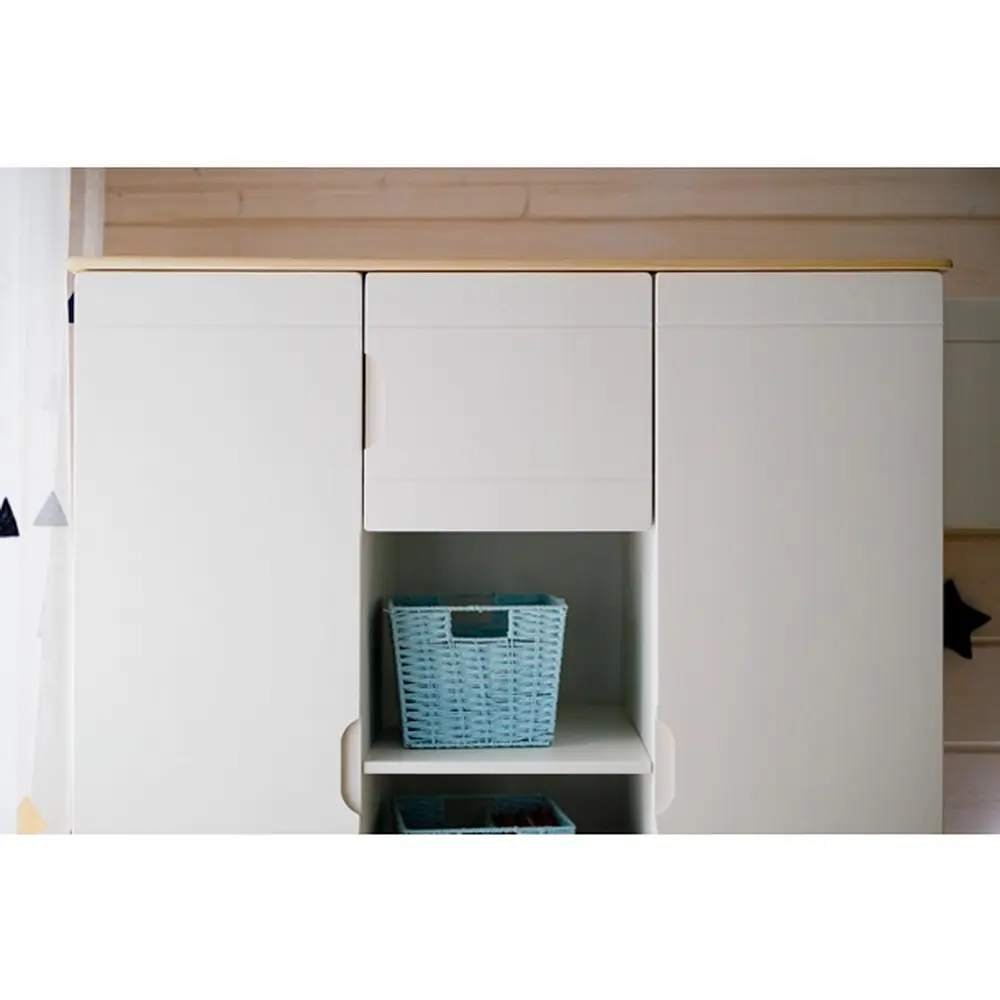 Шкаф детский с 4 ящиками массив сосны ТК №2 3-ств.