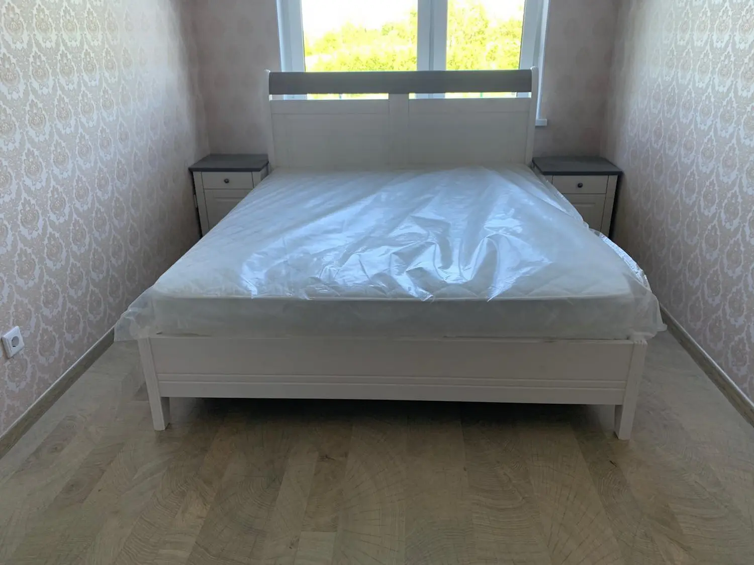 Кровать Бейли 1200х2000 без изножья массив белый воск