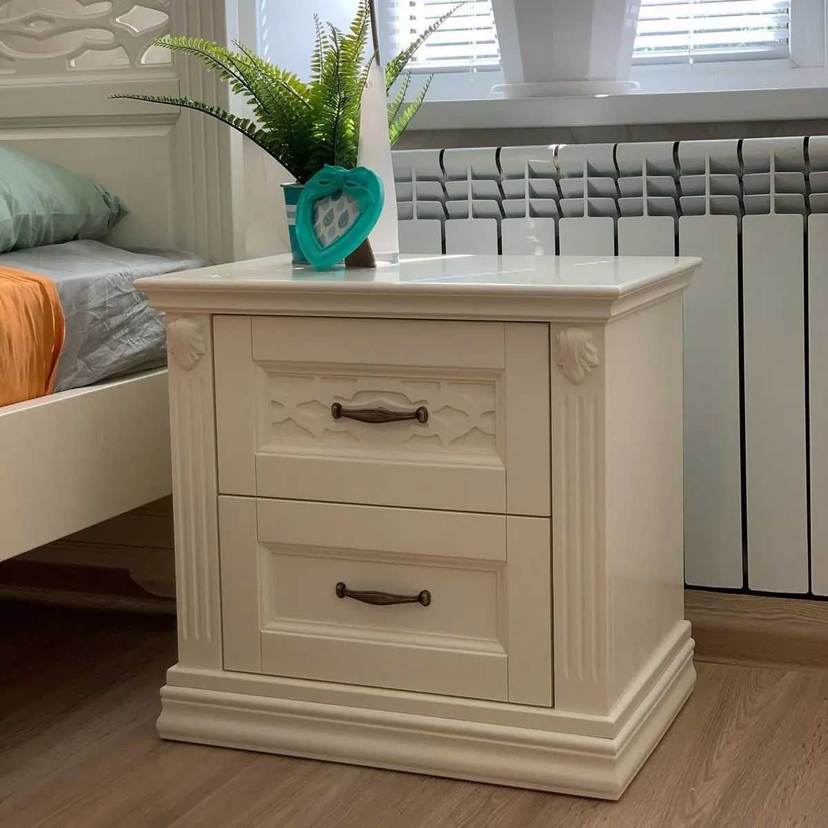 Тумбочка Верона 2 ящика