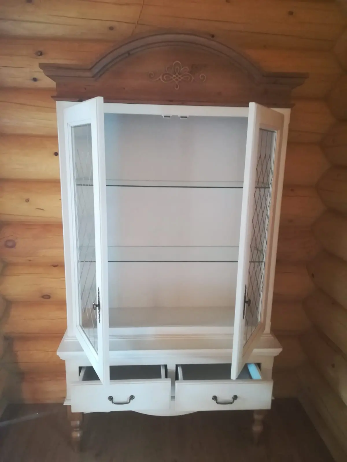 Сервант Валенсия 2-11  сосна