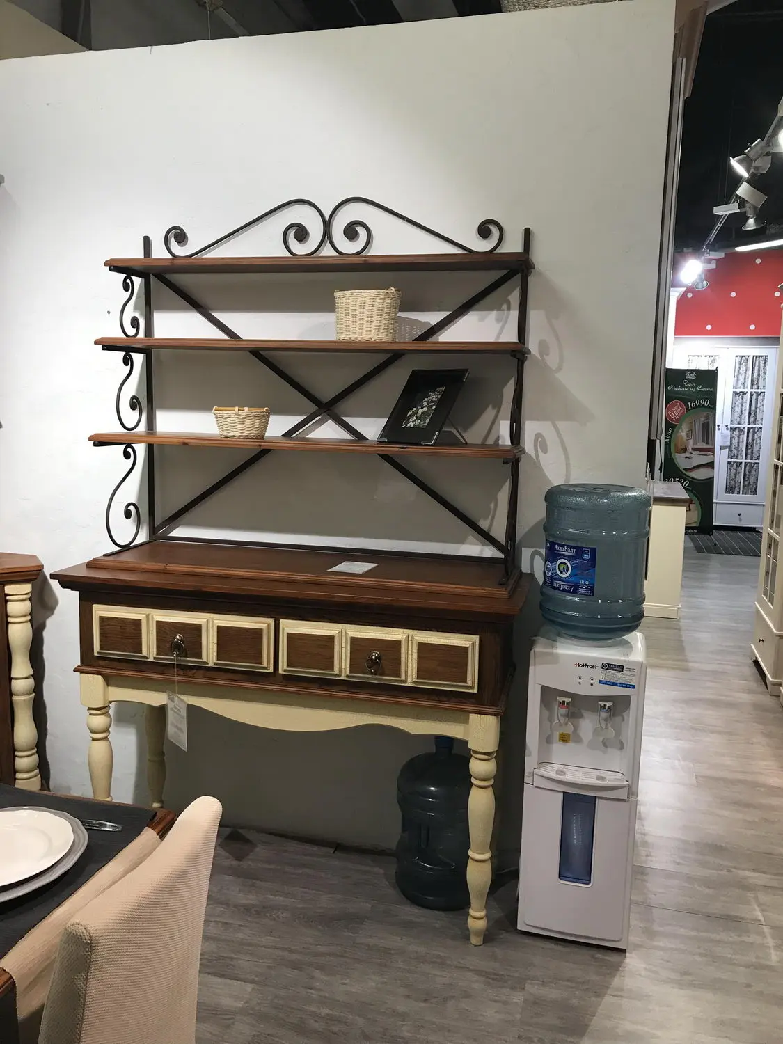 Комод Валенсия 2-75 с кованой граверсой сосна