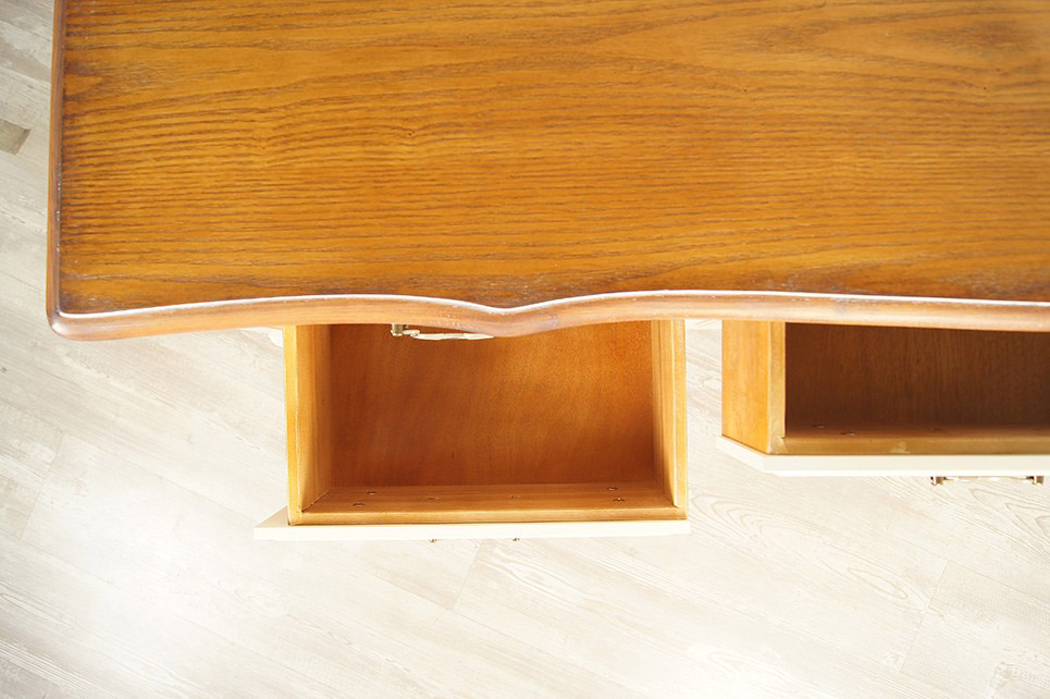 Консоль с 6 ящиками