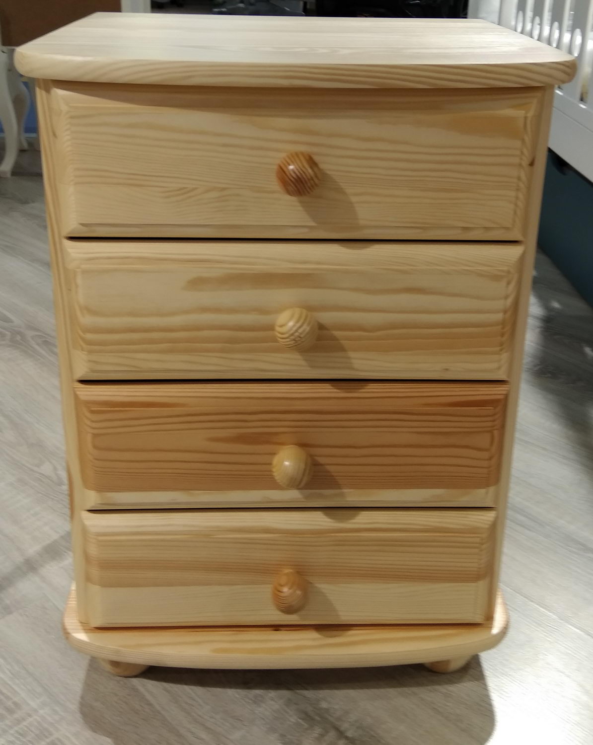 Комод с четырьмя ящиками Вокко 44-04