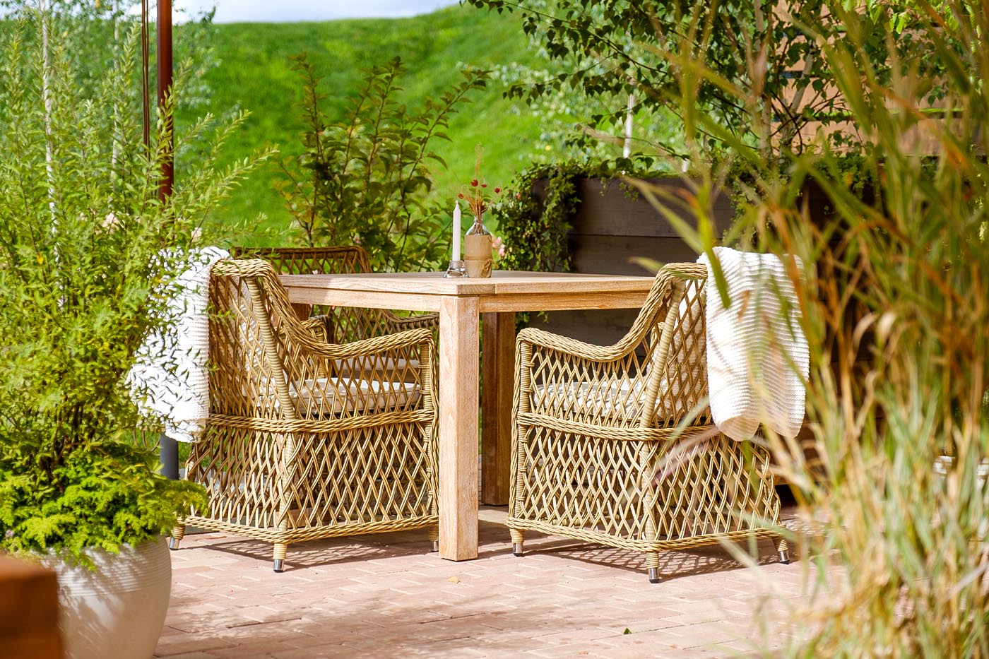 "Латтини" плетеное кресло из искусственного ротанга, цвет соломенный